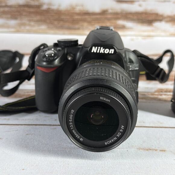 Nikon D3100 14.2MP DSLR Camera w/ 18-55mm VR Lens – Shutter Count 8032 - Picture 2 of 8